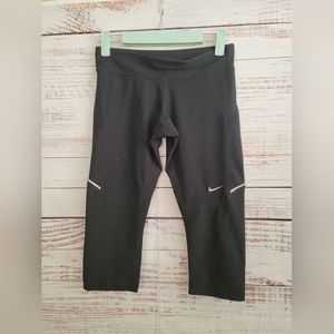 Nike XS capris with zip back waistband pocket
